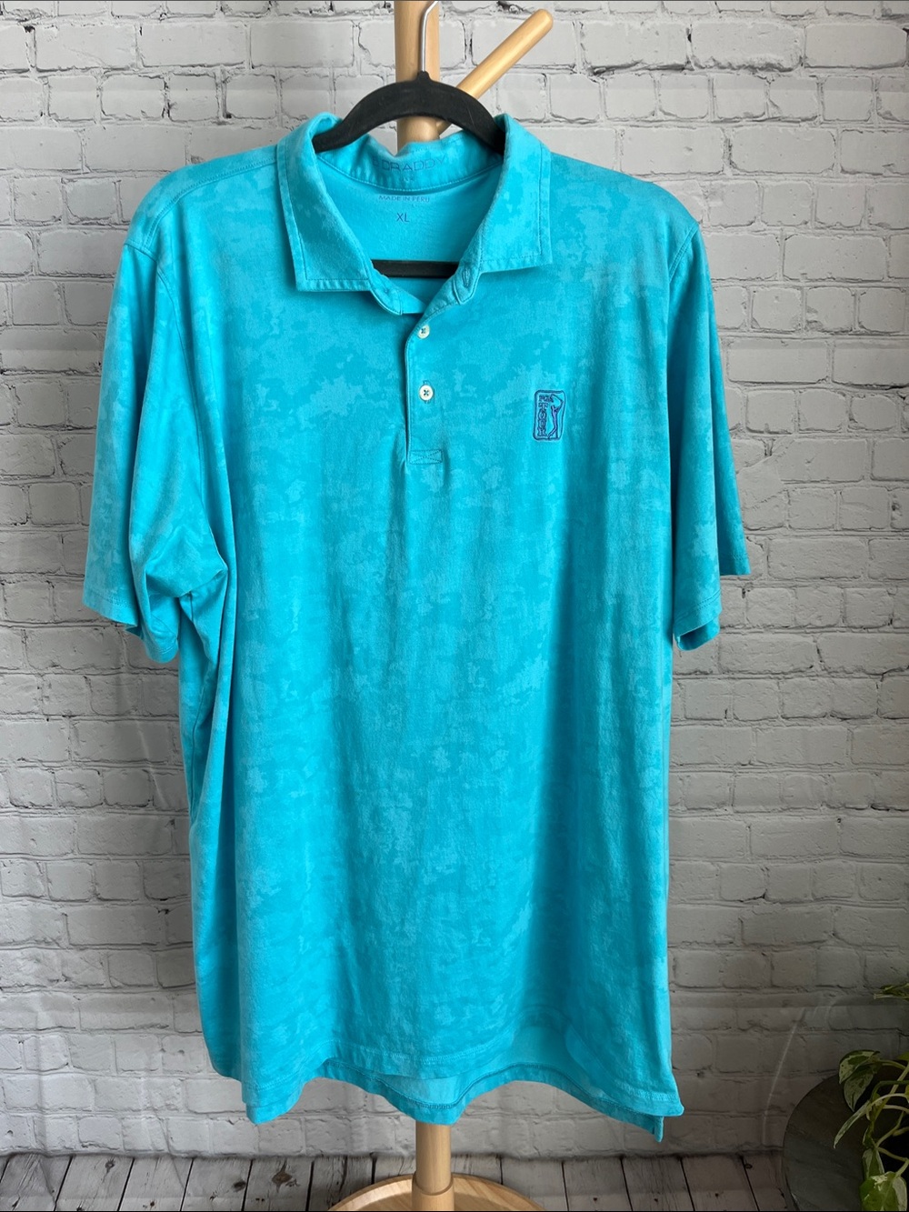 B. Draddy Men's Turquoise Polo PGA Tour Golf Shirt